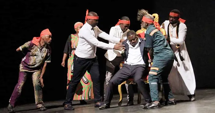 dossier-culture-apres-des-decennies-dagonie-le-theatre-ivoirien-sur-le-chemin-de-la-renaissance